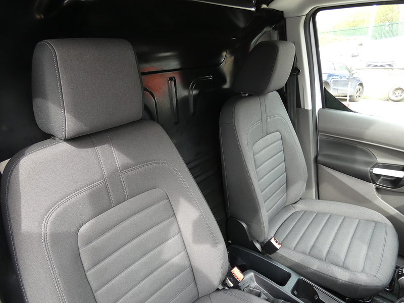Ford 2019 69 FORD TRANSIT CONNECT 1.5 ECOBLUE 120PS LIMITED ONLY 77K NO VAT