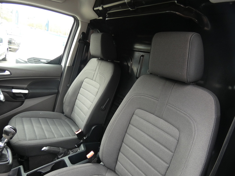 Ford 2019 69 FORD TRANSIT CONNECT 1.5 ECOBLUE 120PS LIMITED ONLY 77K NO VAT