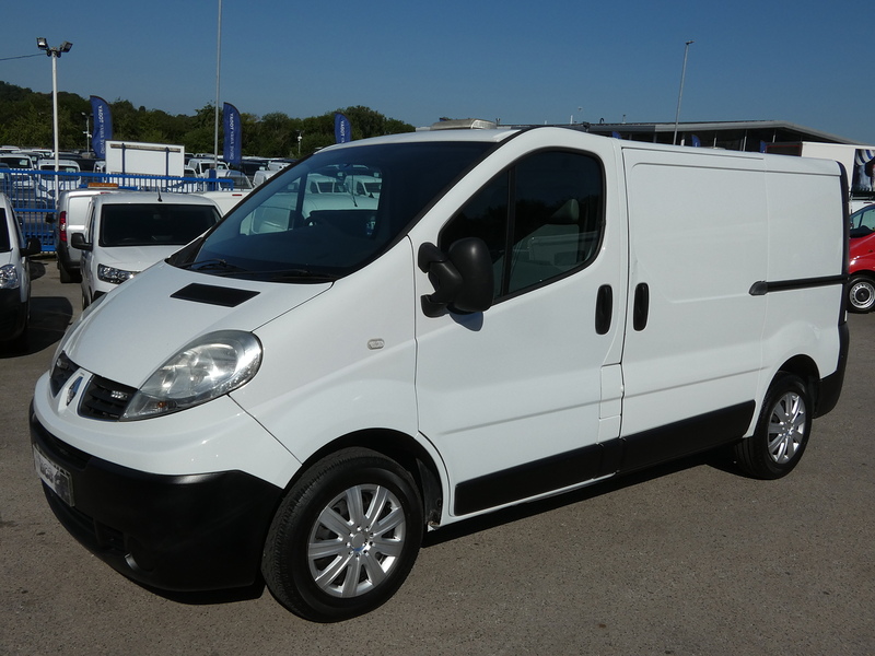 Renault 2012 62 RENAULT TRAFIC 2.0 DCI SL27 ECO L1H1 SWB CLEAN VAN