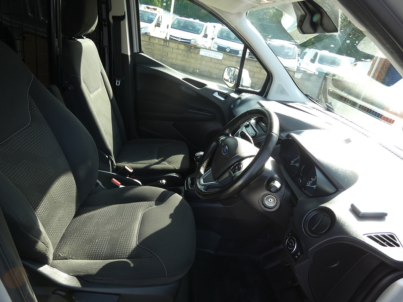 Ford 2020 20 FORD TRANSIT COURIER 1.0 ECOBOOST LIMITED PETROL
