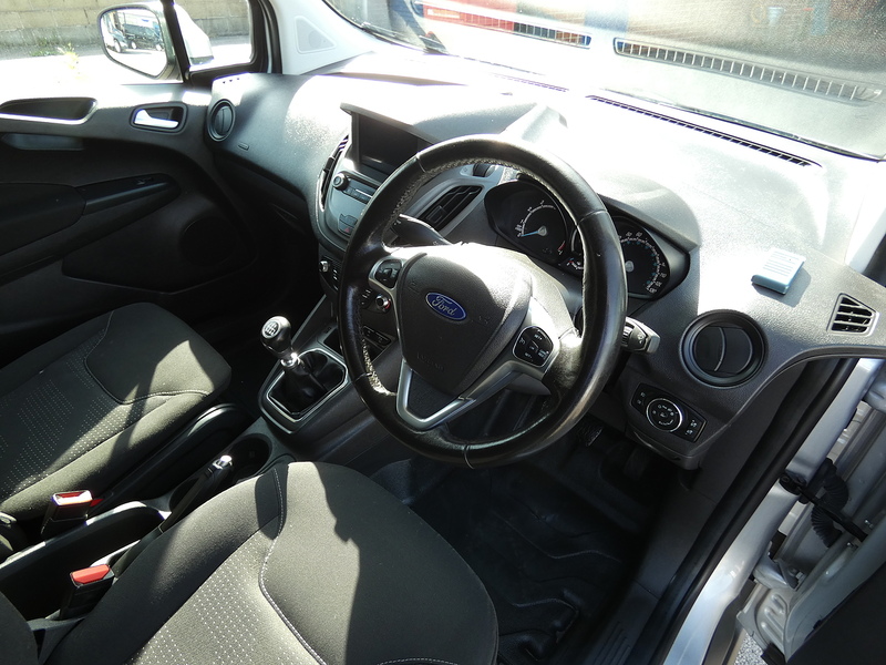 Ford 2020 20 FORD TRANSIT COURIER 1.0 ECOBOOST LIMITED PETROL