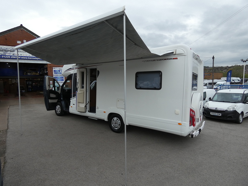 Fiat 2016 16 FIAT AUTO-TRAIL TRACKER RB HI-LINE 6 BERTH HD FIXED BED MEGA LOW MILES