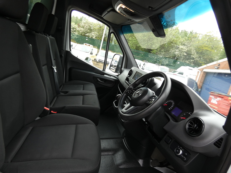 Mercedes-Benz 2022 22 MERCEDES SPRINTER 314CDI PROGRESSIVE 4.2M LUTON BOX WITH TAIL LIFT ONLY 34K