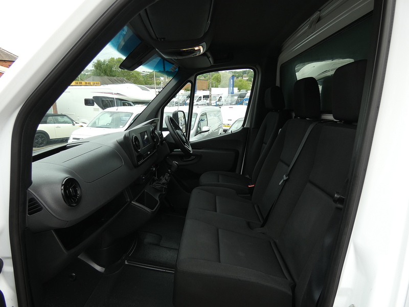 Mercedes-Benz 2022 22 MERCEDES SPRINTER 314CDI PROGRESSIVE 4.2M LUTON BOX WITH TAIL LIFT ONLY 34K