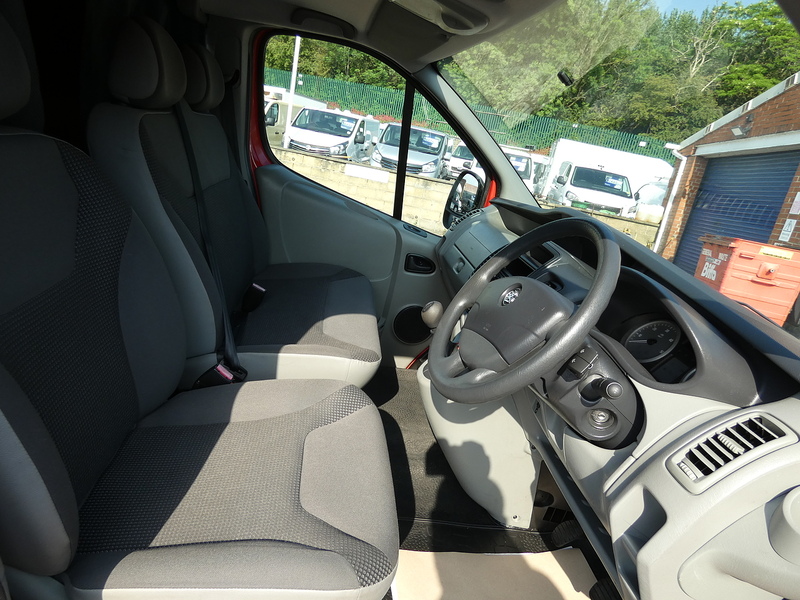 Vauxhall 2014 14 VAUXHALL VIVARO 2.0CDTI LWB ONLY 24K EX FIRE AND RESCUE DAY VAN