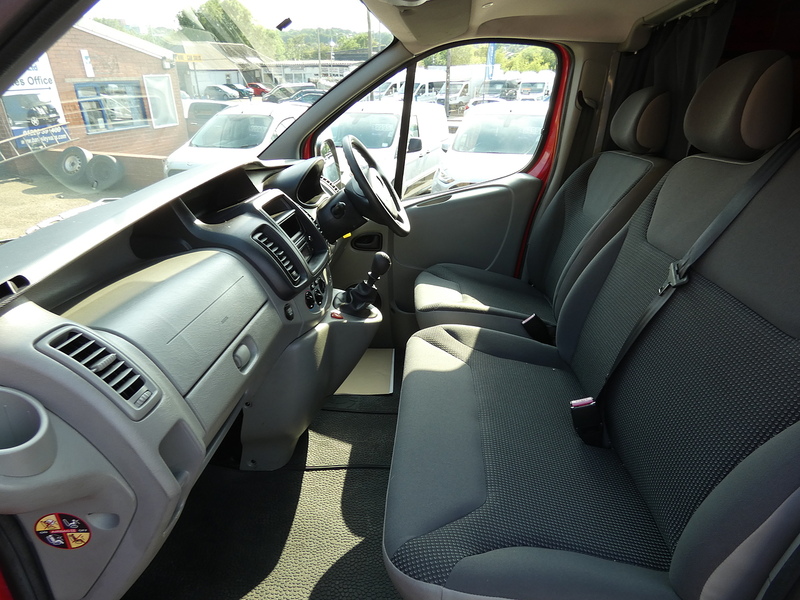 Vauxhall 2014 14 VAUXHALL VIVARO 2.0CDTI LWB ONLY 24K EX FIRE AND RESCUE DAY VAN
