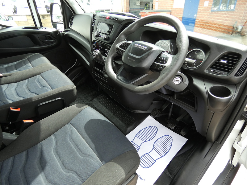 Iveco 2021 71 IVECO DAILY 2.3HPI 35C LWB 4M DROPSIDE PICKUP ONLY 80K DRW