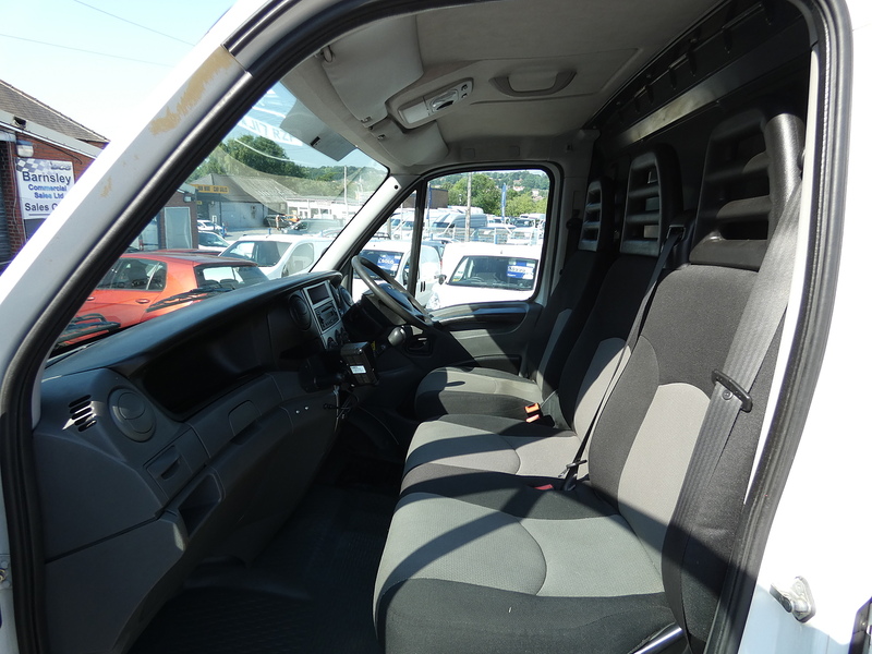 Iveco 2010 59 IVECO DAILY 2.3TD L2H2 MWB 35C11 RARE TWIN WHEEL SHOWMANS DREAM ONLY 70K