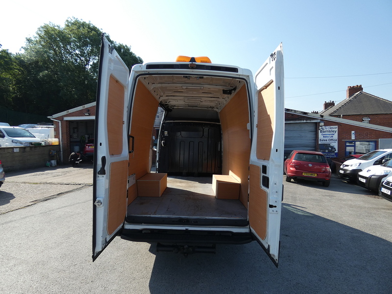 Iveco 2010 59 IVECO DAILY 2.3TD L2H2 MWB 35C11 RARE TWIN WHEEL SHOWMANS DREAM ONLY 70K