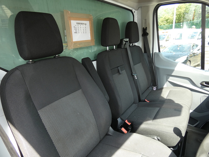 Ford 2019 19 FORD TRANSIT T350 LWB 130PS 4M LUTON WITH TAIL LIFT