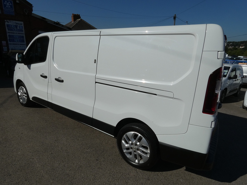 Renault 2021 71 RENAULT TRAFIC 2.0DCI ENERGY 30 SPORT L2 LWB ONLY 78K