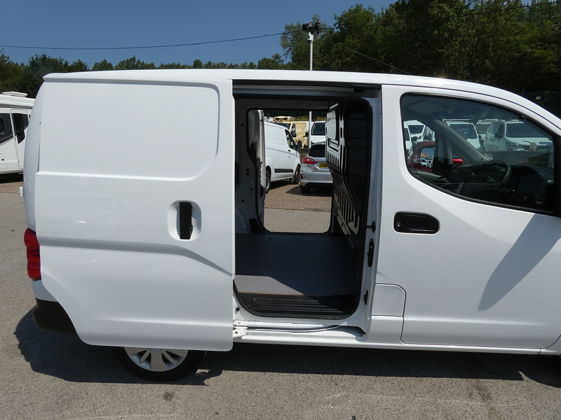 Nissan 2015 15 NISSAN NV200 1.5DCI ACENTA TWIN SLD 1 COMPANY OWNER FSH