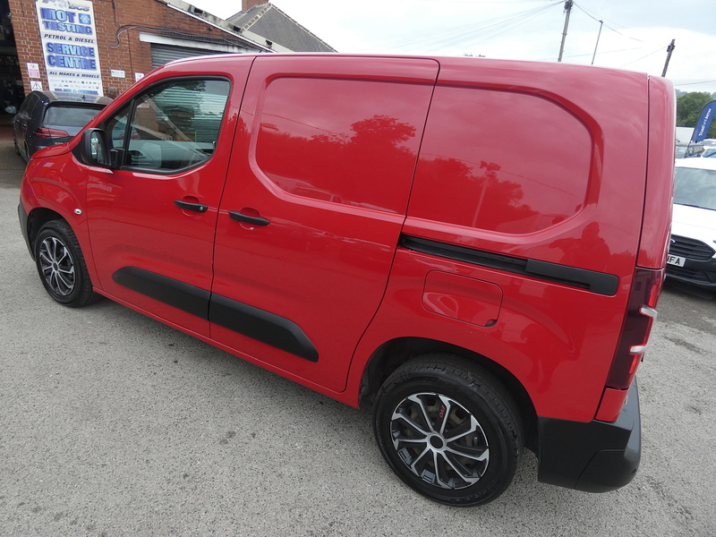 Citroen 2020 70 CITROEN BERLINGO 1.5 BLUEHDI 650 ENTERPRISE NEW BELT JUST FITTED
