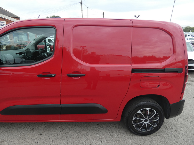 Citroen 2020 70 CITROEN BERLINGO 1.5 BLUEHDI 650 ENTERPRISE NEW BELT JUST FITTED