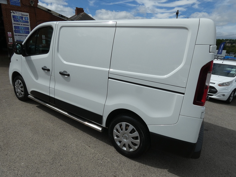Renault 2018 68 RENAULT TRAFIC 1.6DCI ENERGY 27 BUSINESS PLUS L1H1 SWB