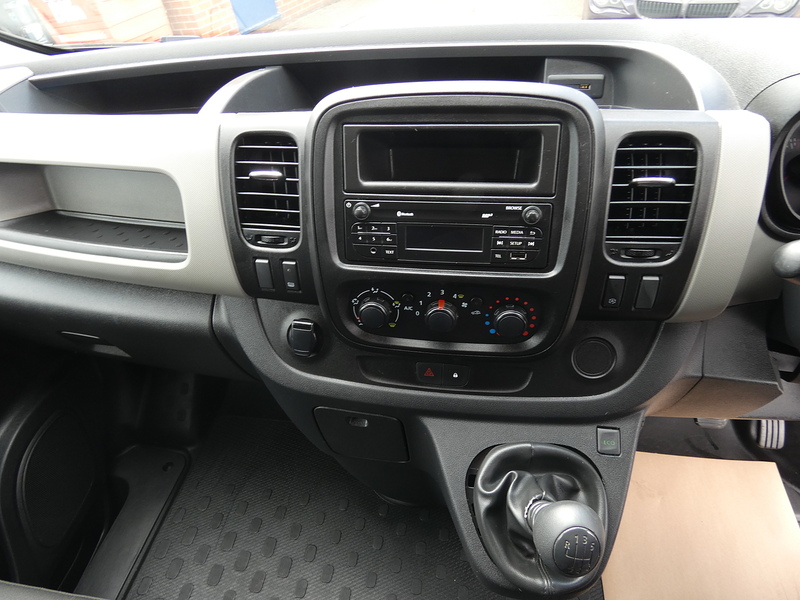 Renault 2018 68 RENAULT TRAFIC 1.6DCI ENERGY 27 BUSINESS PLUS L1H1 SWB