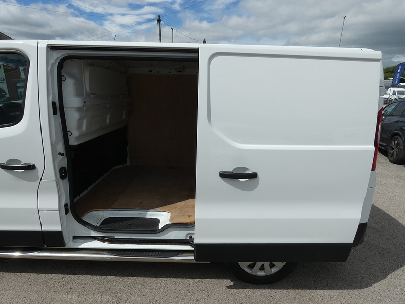 Renault 2018 68 RENAULT TRAFIC 1.6DCI ENERGY 27 BUSINESS PLUS L1H1 SWB