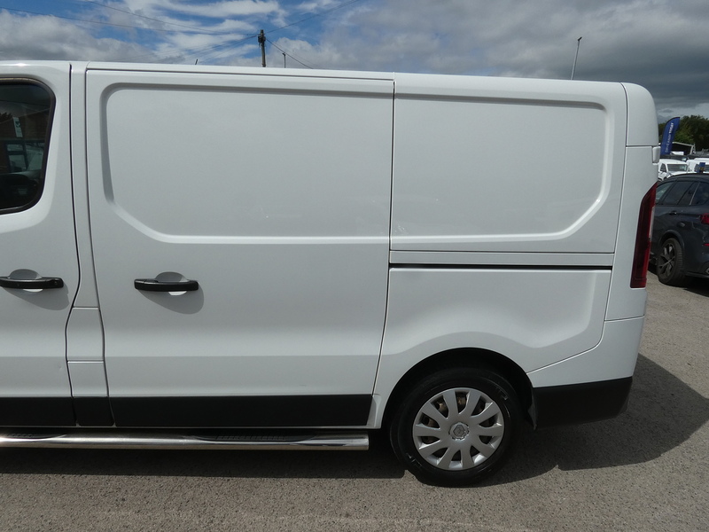 Renault 2018 68 RENAULT TRAFIC 1.6DCI ENERGY 27 BUSINESS PLUS L1H1 SWB