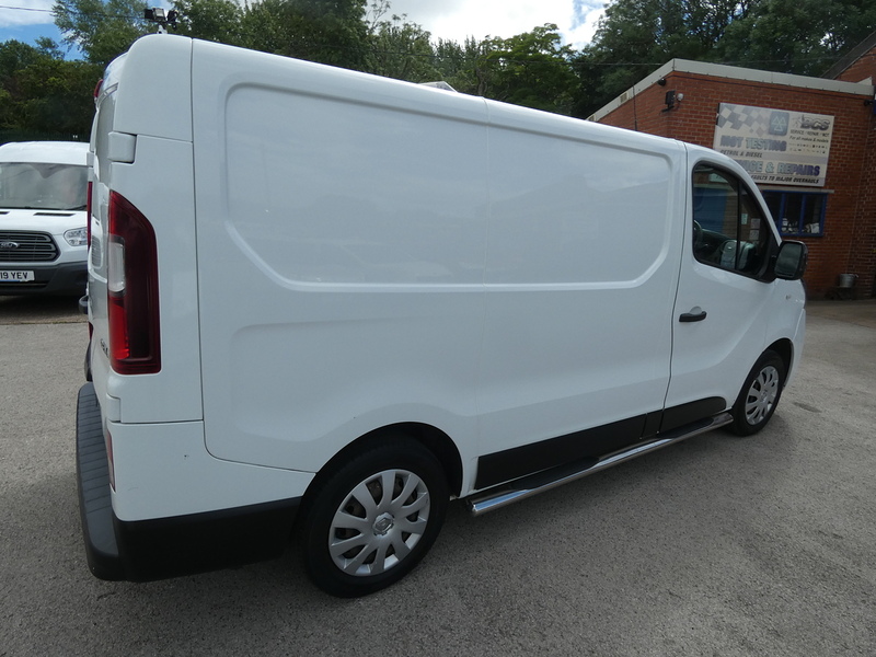 Renault 2018 68 RENAULT TRAFIC 1.6DCI ENERGY 27 BUSINESS PLUS L1H1 SWB