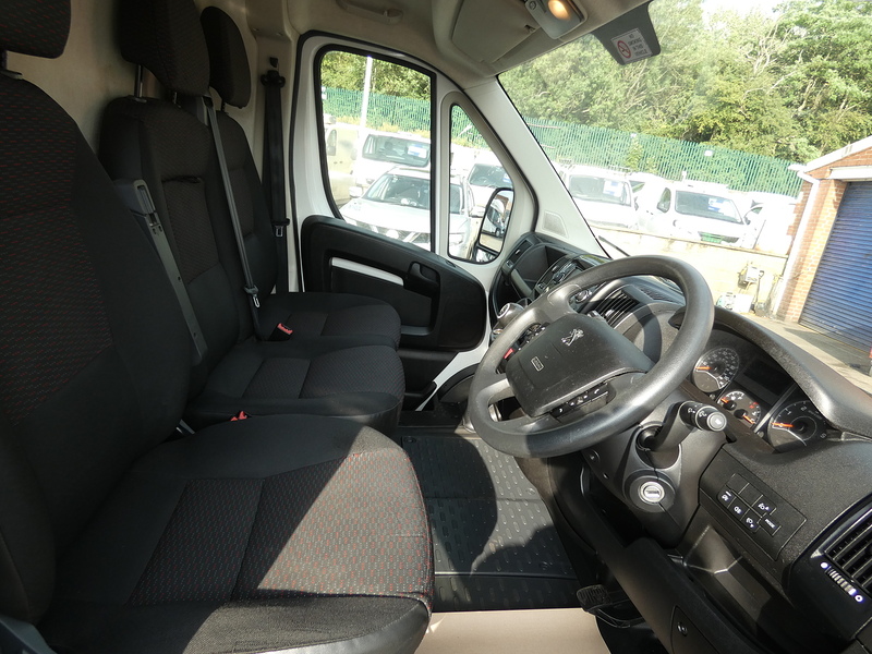 Peugeot 2021 70 PEUGEOT BOXER 2.2 BLUEHDI L3H2 LWB PROFESSIONAL FULL HISTORY NO VAT