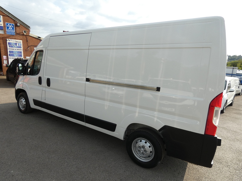 Peugeot 2021 70 PEUGEOT BOXER 2.2 BLUEHDI L3H2 LWB PROFESSIONAL FULL HISTORY NO VAT