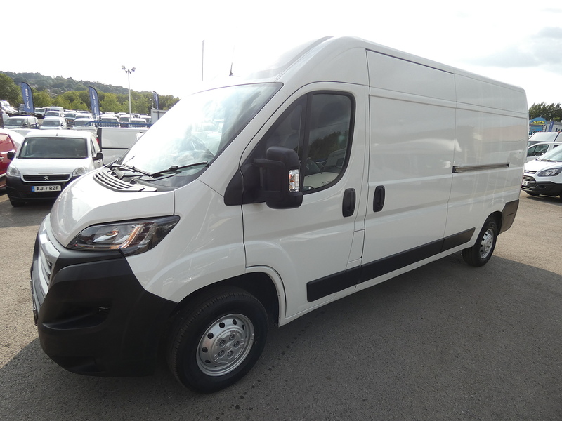 Peugeot 2021 70 PEUGEOT BOXER 2.2 BLUEHDI L3H2 LWB PROFESSIONAL FULL HISTORY NO VAT