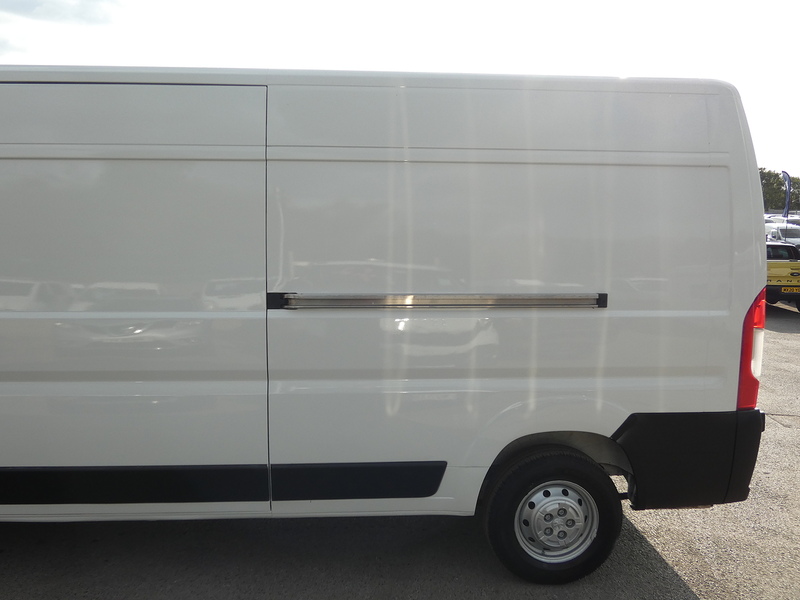 Peugeot 2021 70 PEUGEOT BOXER 2.2 BLUEHDI L3H2 LWB PROFESSIONAL FULL HISTORY NO VAT