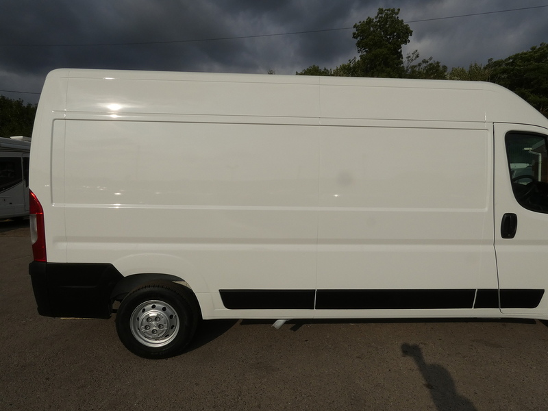 Peugeot 2021 70 PEUGEOT BOXER 2.2 BLUEHDI L3H2 LWB PROFESSIONAL FULL HISTORY NO VAT