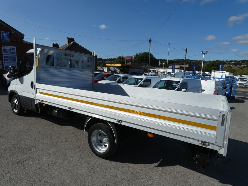 Iveco 2023 23 IVECO DAILY 2.3D 140PS DROPSIDE 4.2M PICKUP TWIN REAR WHEEL
