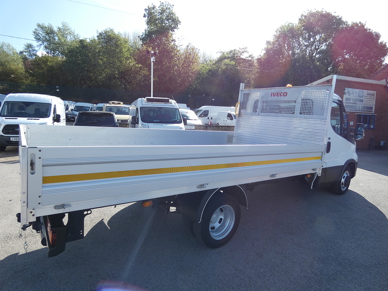 Iveco 2023 23 IVECO DAILY 2.3D 140PS DROPSIDE 4.2M PICKUP TWIN REAR WHEEL