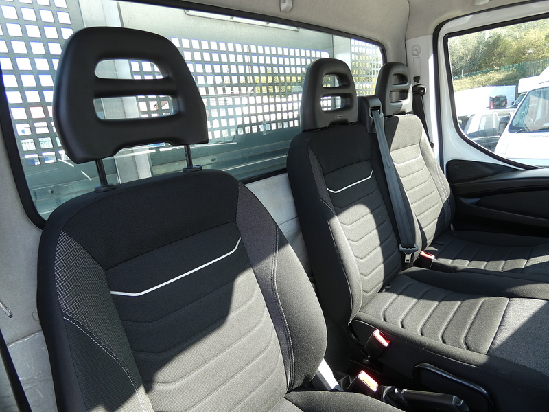 Iveco 2023 23 IVECO DAILY 2.3D 140PS DROPSIDE 4.2M PICKUP TWIN REAR WHEEL