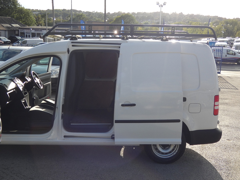 Volkswagen 2012 12 VOLKSWAGEN CADDY 1.6TDCI C20 MAXI TWIN SLD 104K FULL HISTORY