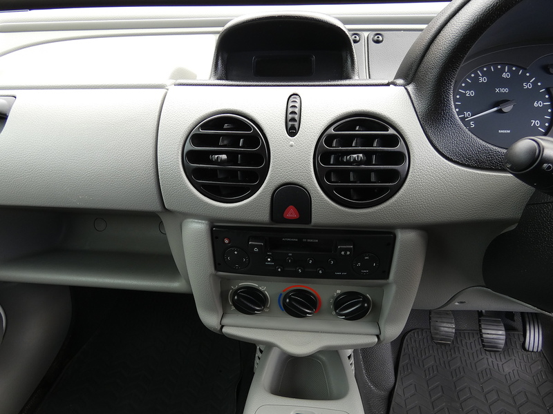 Renault 2003 03 RENAULT KANGOO 1.2 SL16P 75 PETROL RARE VAN