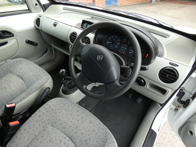 Renault 2003 03 RENAULT KANGOO 1.2 SL16P 75 PETROL RARE VAN