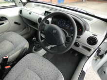 2003 03 RENAULT KANGOO 1.2 SL16P 75 PETROL RARE VAN