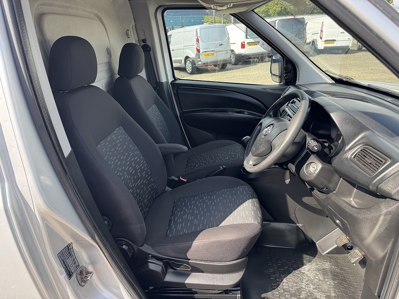 Vauxhall Combo CDTi 2000 Sportive - U2938