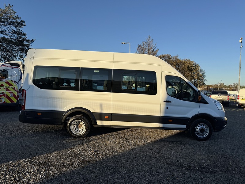 Ford Transit 460 L4 H3 2.2TDCi 125ps (Euro6) 17 Seat Minibus - U3022