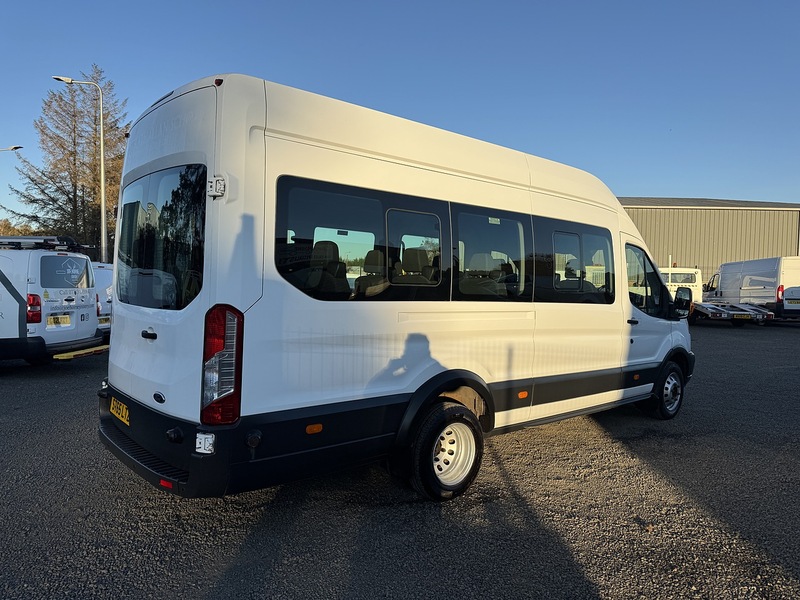 Ford Transit 460 L4 H3 2.2TDCi 125ps (Euro6) 17 Seat Minibus - U3022