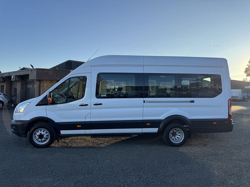 Ford Transit 460 L4 H3 2.2TDCi 125ps (Euro6) 17 Seat Minibus - U3022