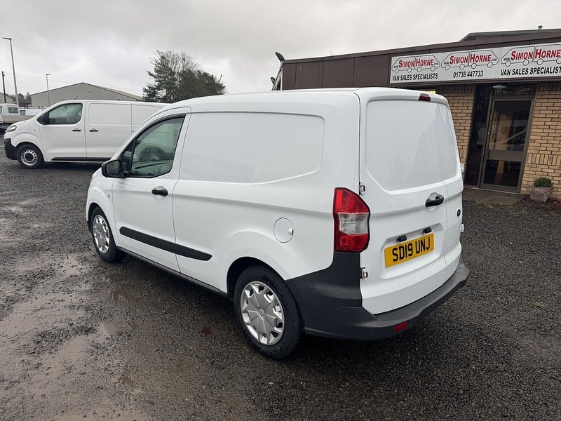 Ford Transit Courier 1.5 TDCi Panel Van 5dr Diesel Manual L1 Euro 6 (75 ps) - U3123