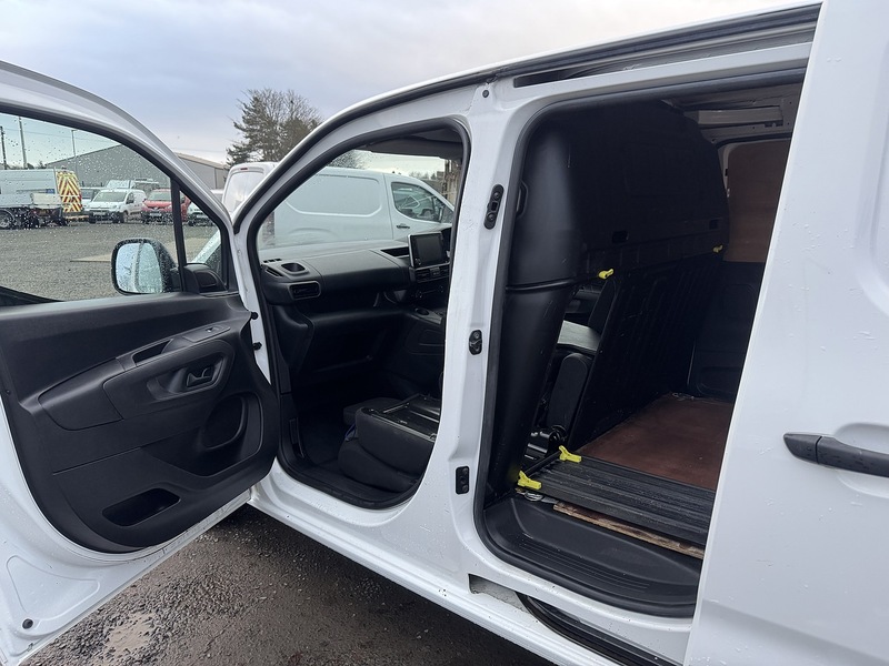 Peugeot Partner 1.5 BlueHDi 950 Professional Long Panel Van 6dr Diesel Manual LWB Euro 6 (s/s) (100 bhp) - U3201