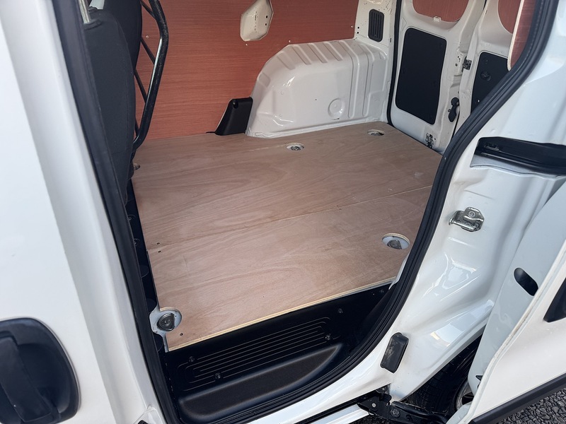 Fiat Fiorino 1.4 8v Tecnico Car Derived Van 5dr Petrol Manual Euro 6 (75 bhp) - U3209