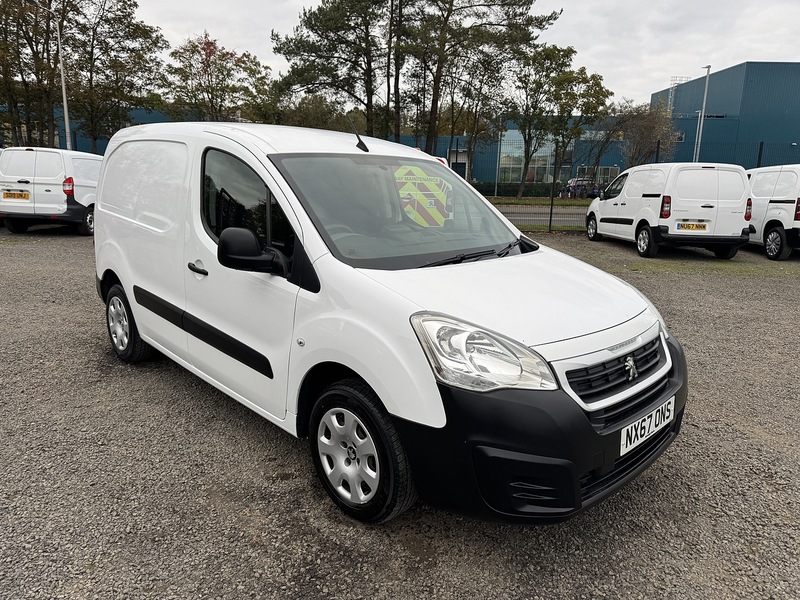 Peugeot Partner 1.6 BlueHDi 854 Professional Panel Van 5dr Diesel Manual L1 (112 g/km, 97.64 bhp) - U3216