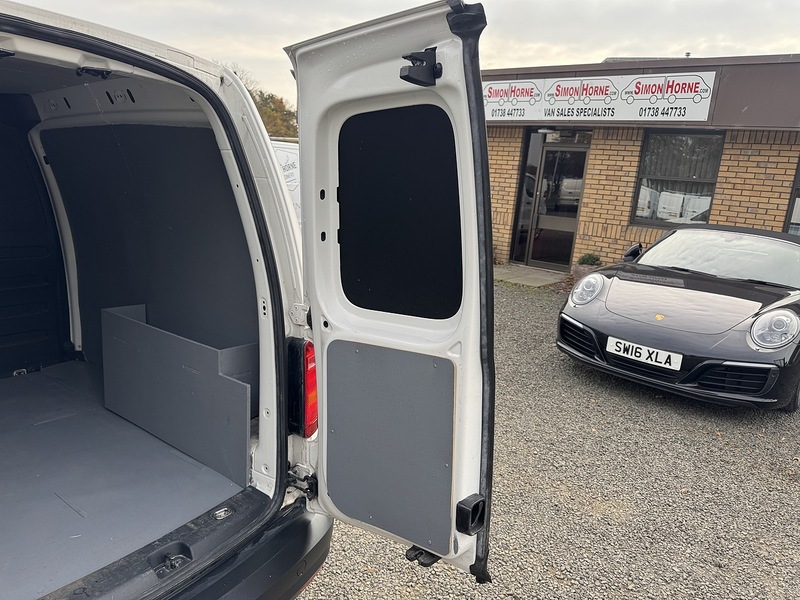 Volkswagen Caddy TDI C20 Startline - U3237