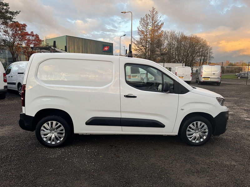 Peugeot Partner BlueHDi 1000 Professional - U3238