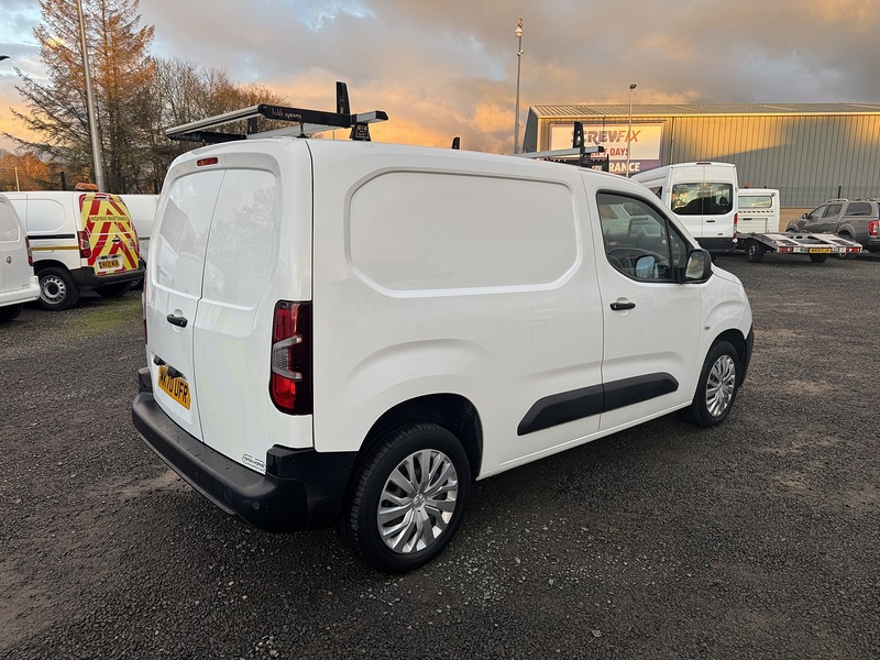 Peugeot Partner BlueHDi 1000 Professional - U3238