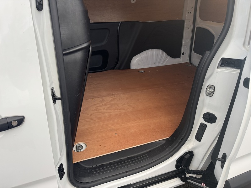 Peugeot Partner BlueHDi 1000 Professional - U3238