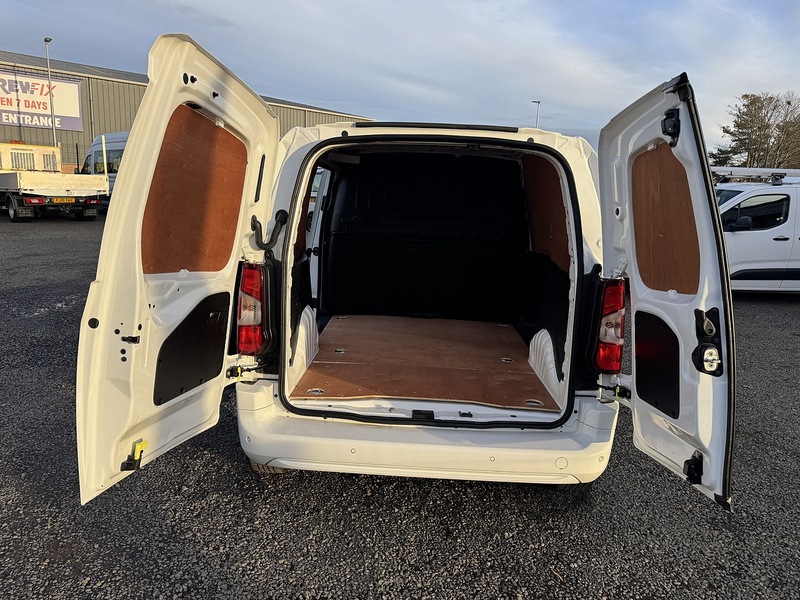 Vauxhall Combo Turbo D 2300 Sportive - U3244