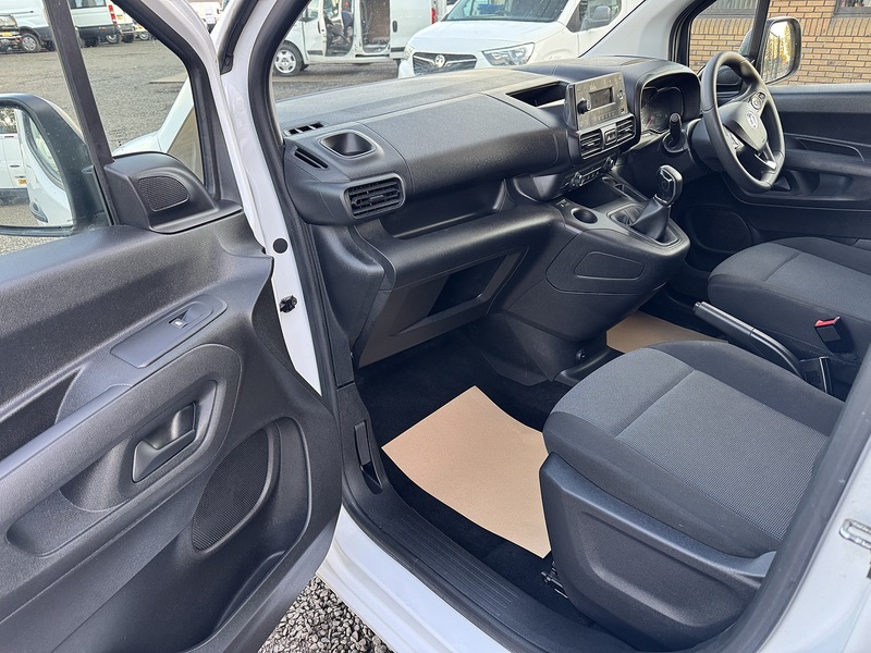 Vauxhall Combo Turbo D 2300 Sportive - U3244