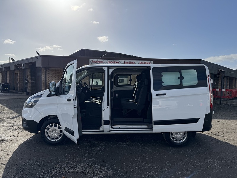 Ford Transit Custom 300 EcoBlue Leader - U3268